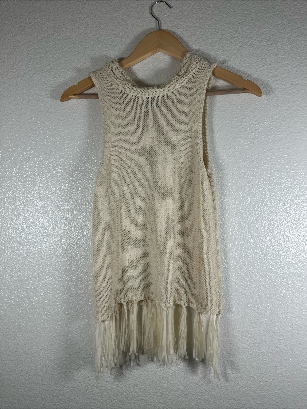 Anthropologie Boho Cream Fringe Sleeveless Knit Top Women’s XS - Picture 3 of 8